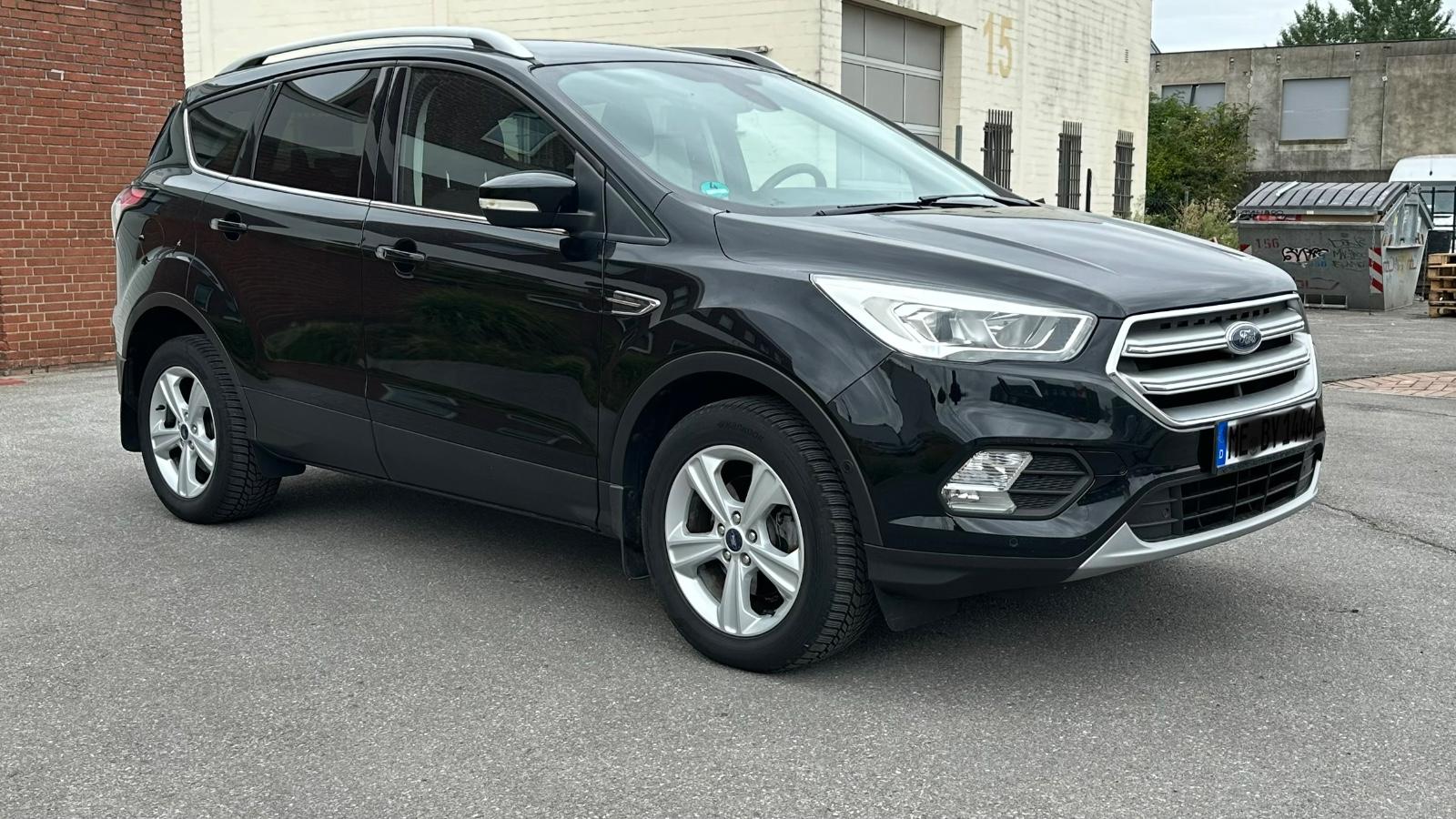 Ford Kuga 1.5 EcoBoost Titanium Navi Teilleder