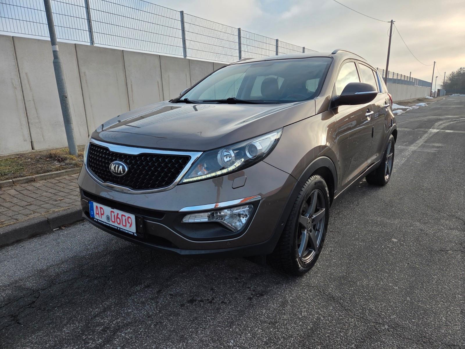 Kia Sportage 1.7 CRDi 2WD Spirit AHK GEPFLEGT!