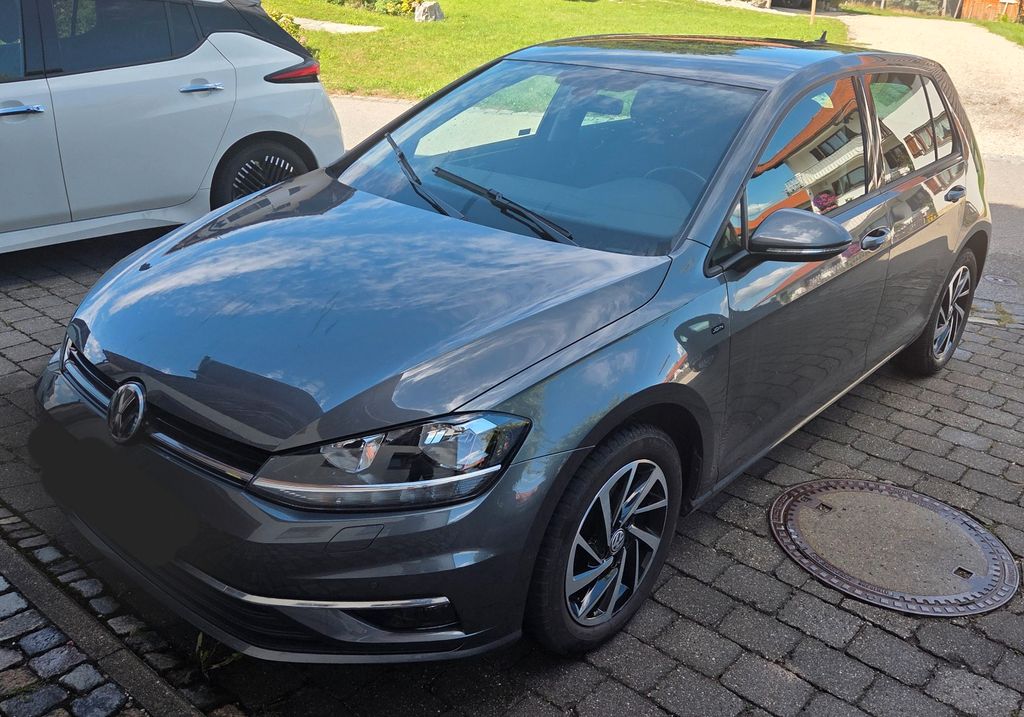 Image of Volkswagen Golf