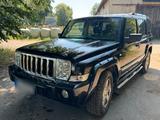 Jeep Commander 3L Diesel Automatik 4x4 - Jeep Commander mit Diesel-Antrieb