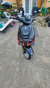 Peugeot Speedfight 4 125ccm - PEUGEOT ROLLER SPEEDFIGHT