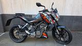 KTM Duke200 - KTM VON 126 BIS 250 CCM