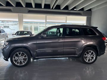 Jeep Grand Cherokee - 2