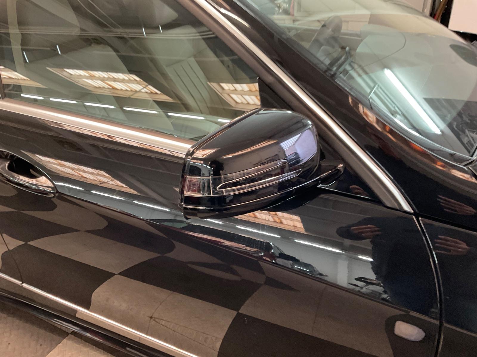 Mercedes-Benz E220 2011 — photo 18