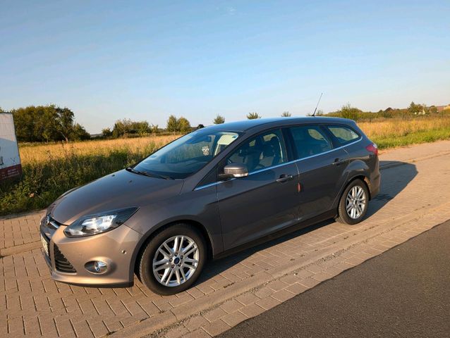 Ford Focus 1.0 EcoBoost / HU neu / VHB