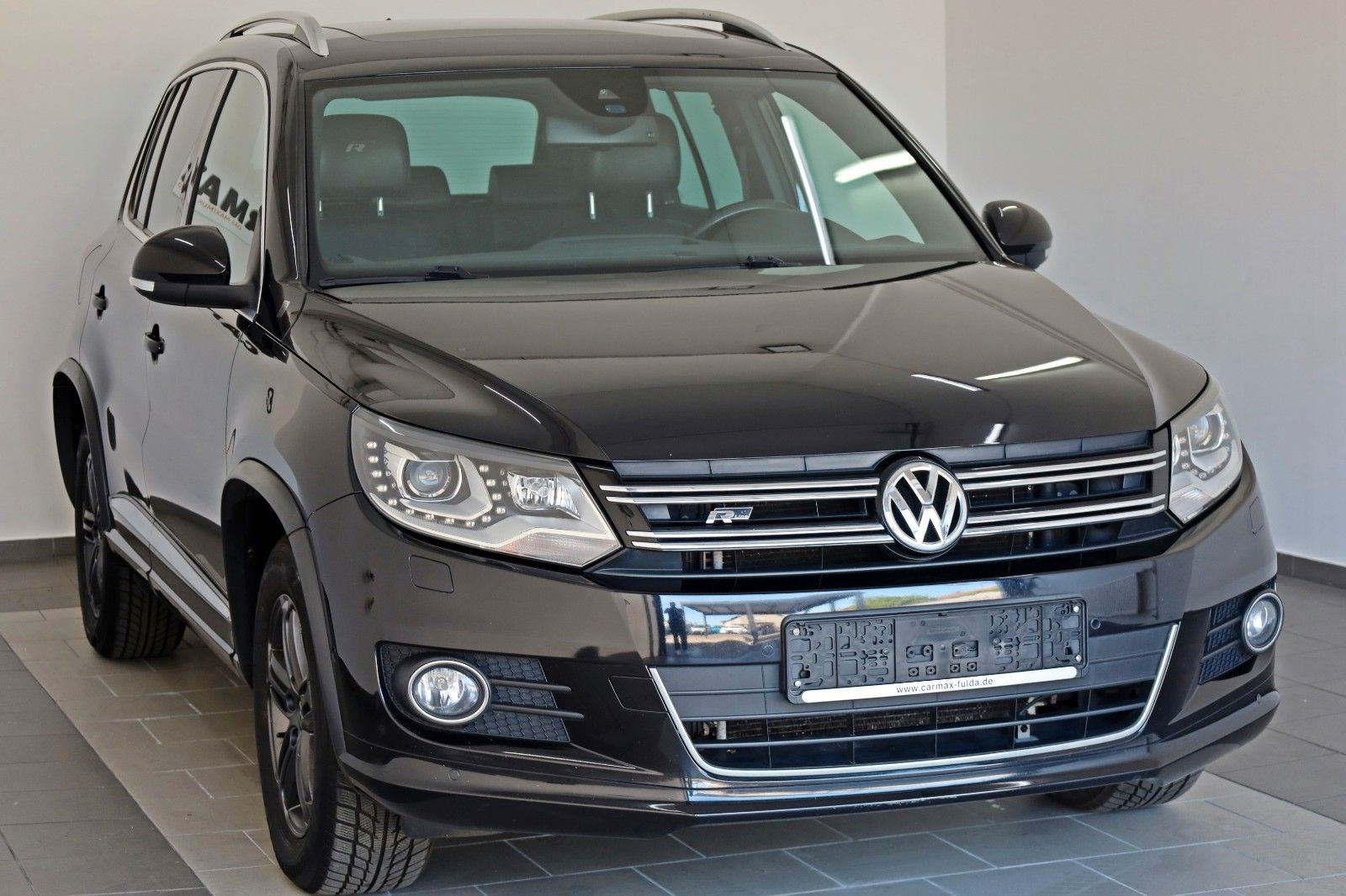 Fahrzeugabbildung Volkswagen Tiguan R Line 4M Leder,Navi,Xenon,Panorama
