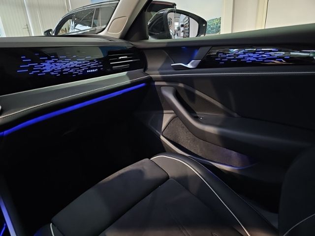 Fahrzeugabbildung Volkswagen Passat 2.0 TDI DSG Elegance LED-MATRIX NAVI AHK