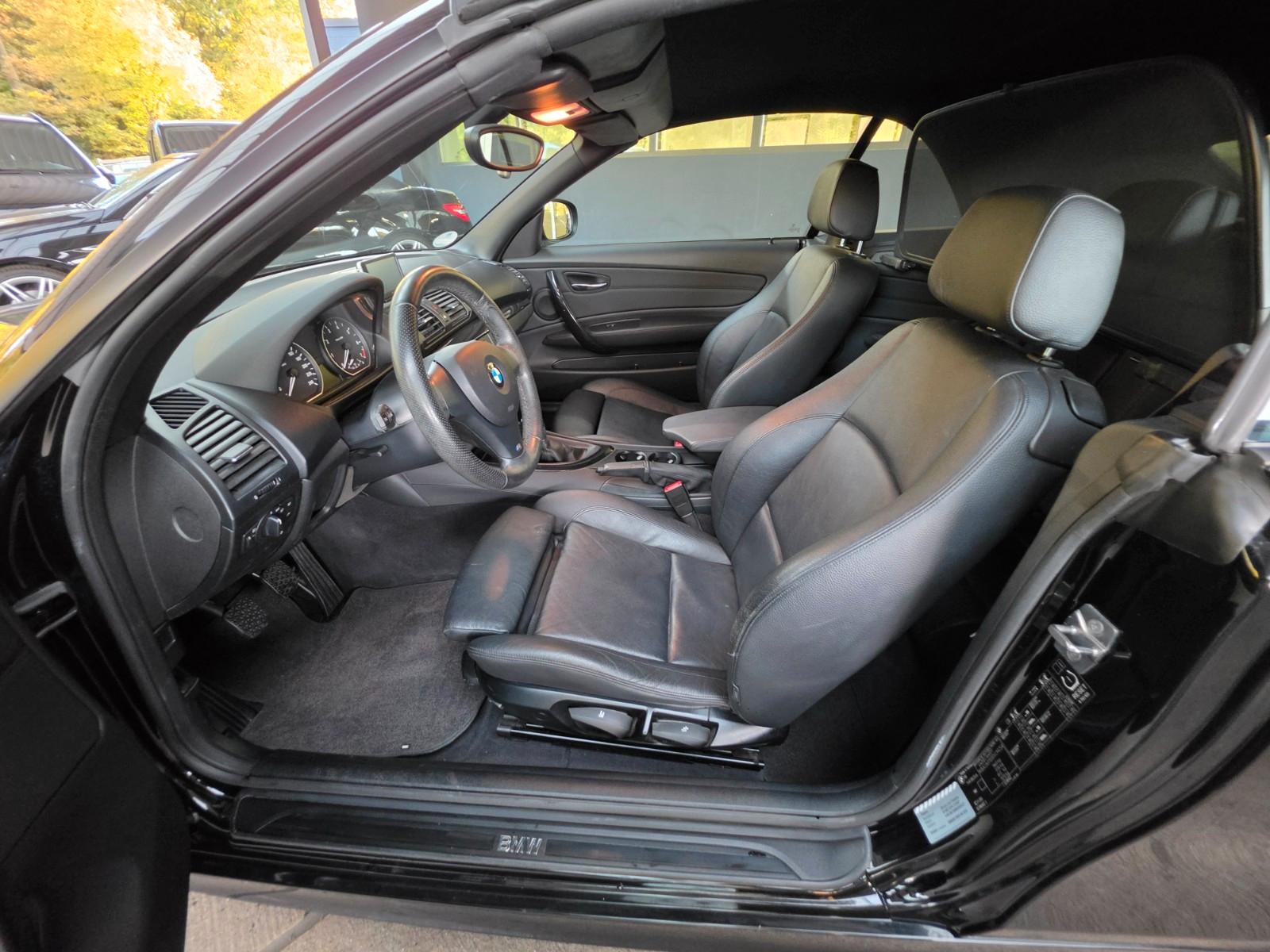 BMW 118i Cabrio M-Sport LEDER/Navi-BMW/PDC/1.Hand