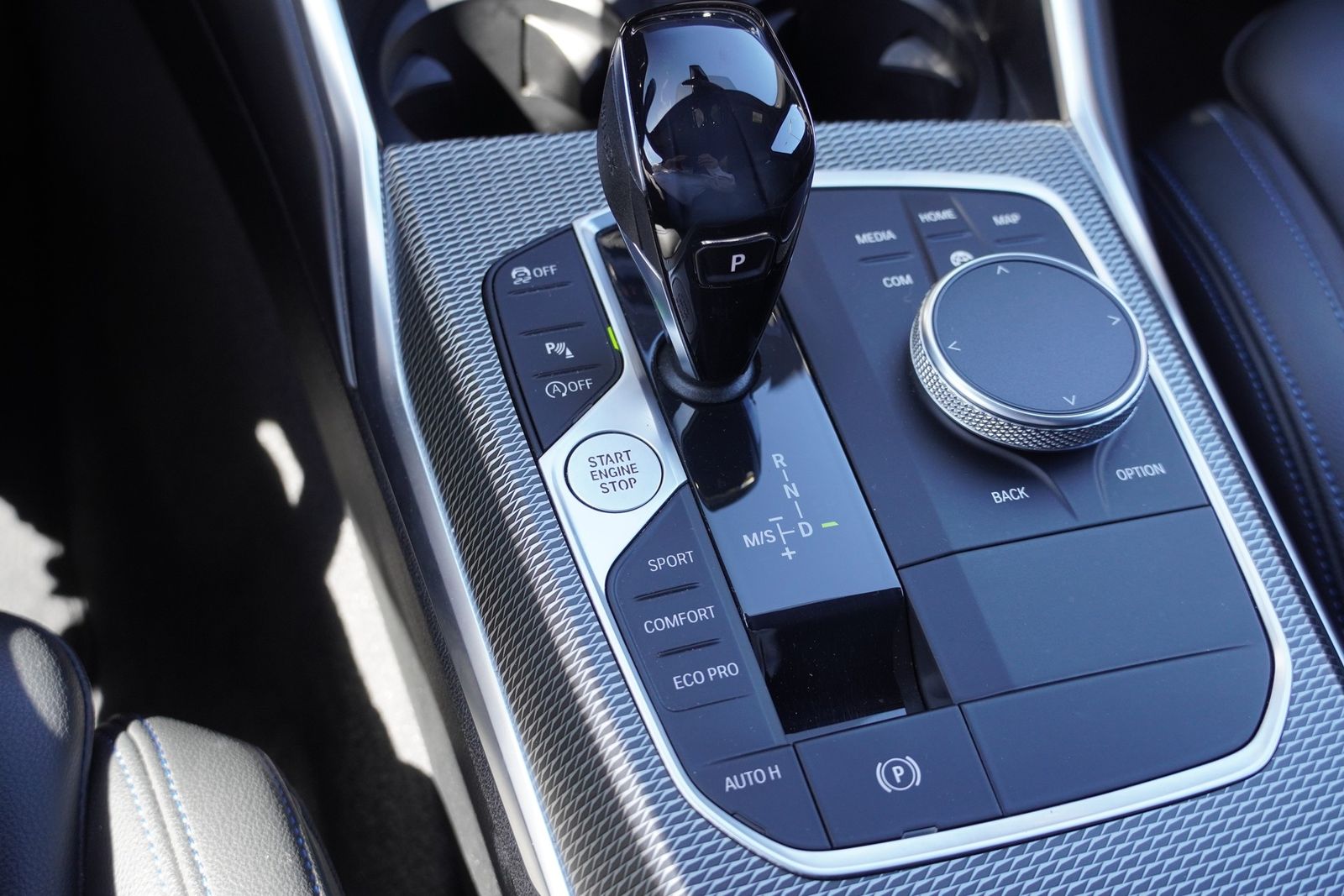BMW 318i M Sport LED Navi AHK Tempomat Sitzheizung foto 22
