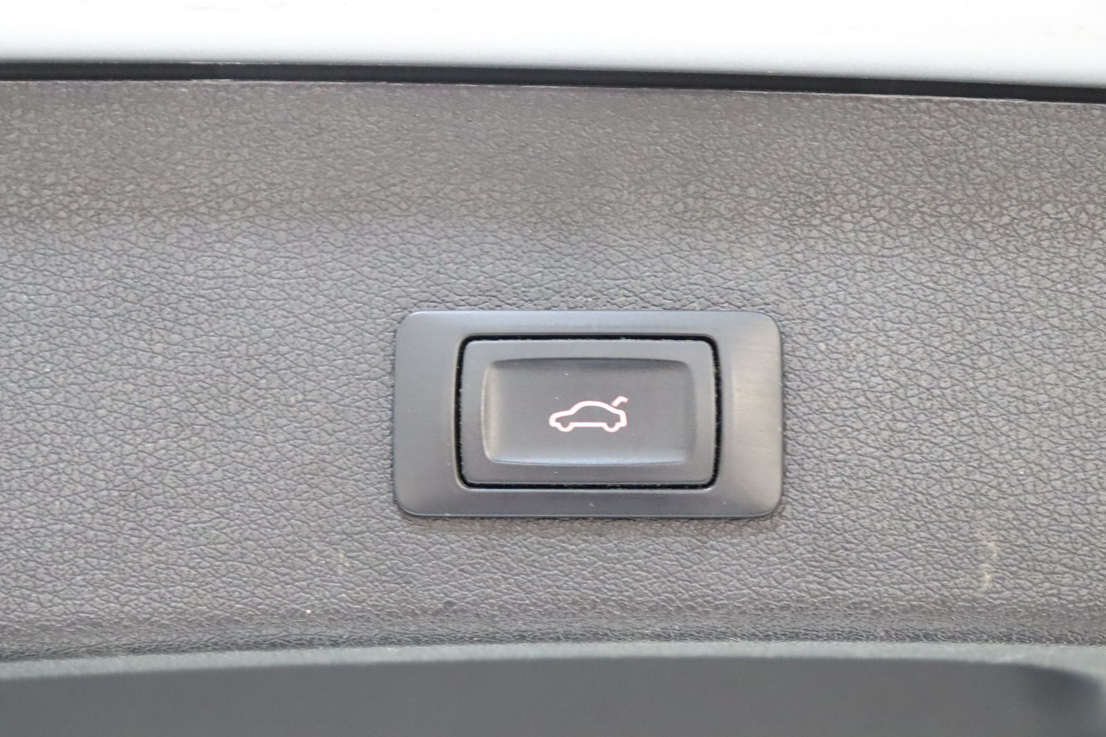 Fahrzeugabbildung Audi Q5 3.0 TDI quattro S- line * Bi- Xe