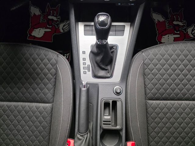 SKODA Octavia — Foto 26