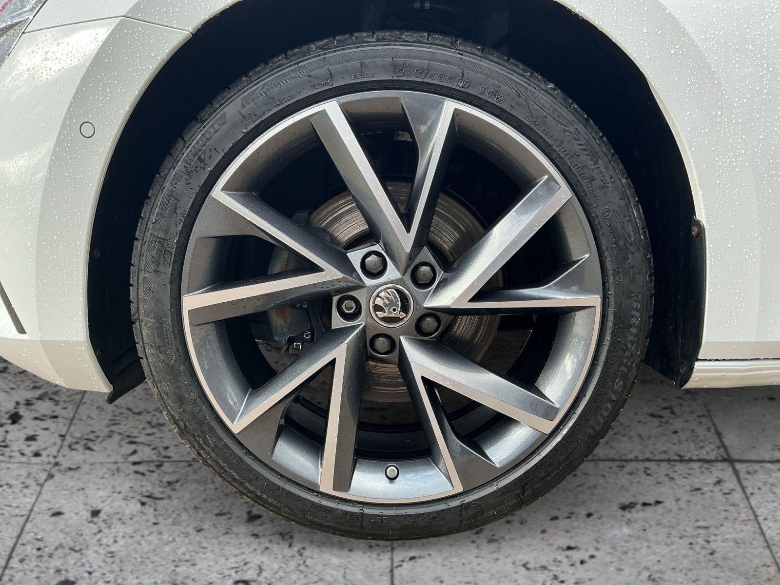 Skoda Superb - Bild 8