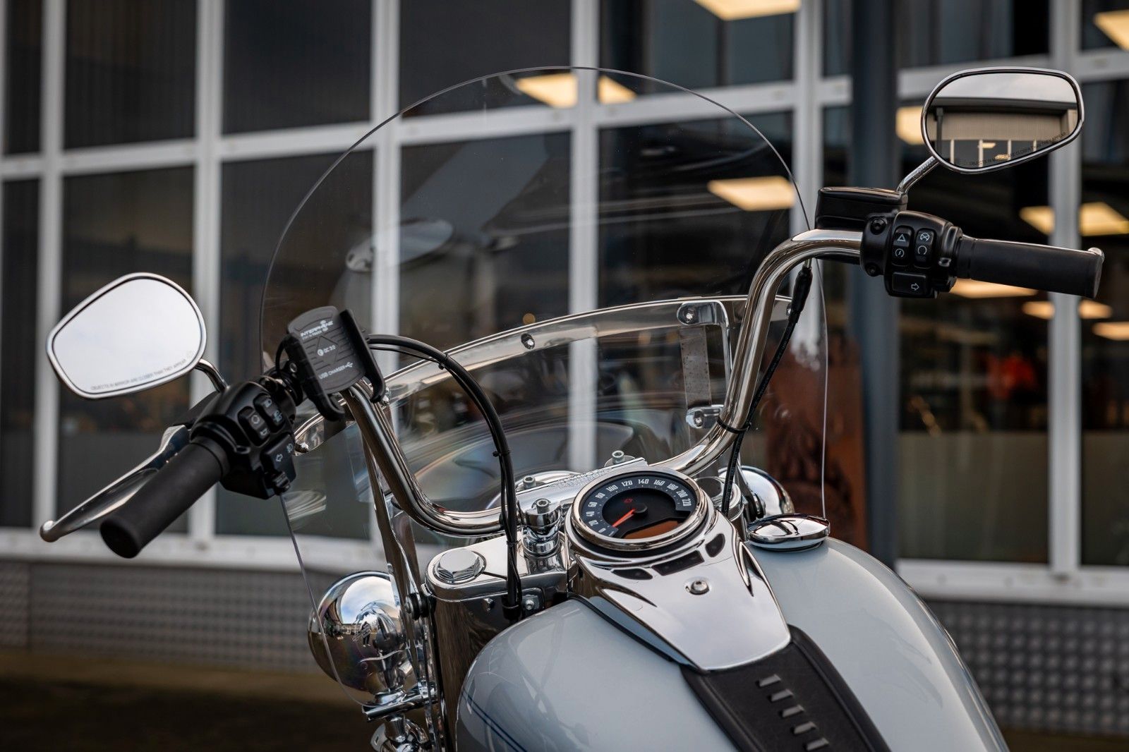 Fahrzeugabbildung Harley-Davidson Softail Heritage FLHCS 114 CUI -NEUWERTIG -