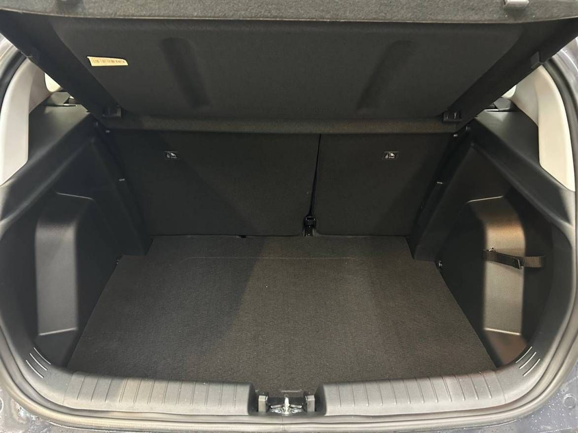 Fahrzeugabbildung Hyundai BAYON  Select PDC Klima Navi Rückfahrkamera
