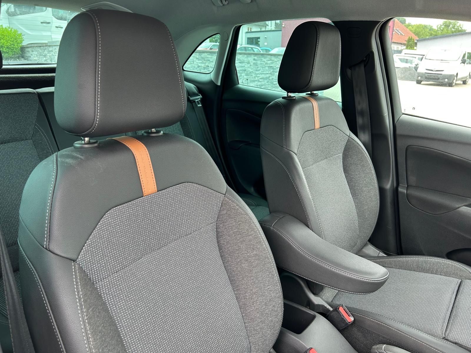 Fahrzeugabbildung Opel Crossland°Automatik°Kamera°1.Hand°LED°