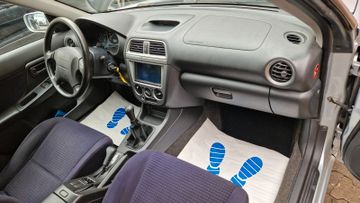 Subaru Impreza - 10