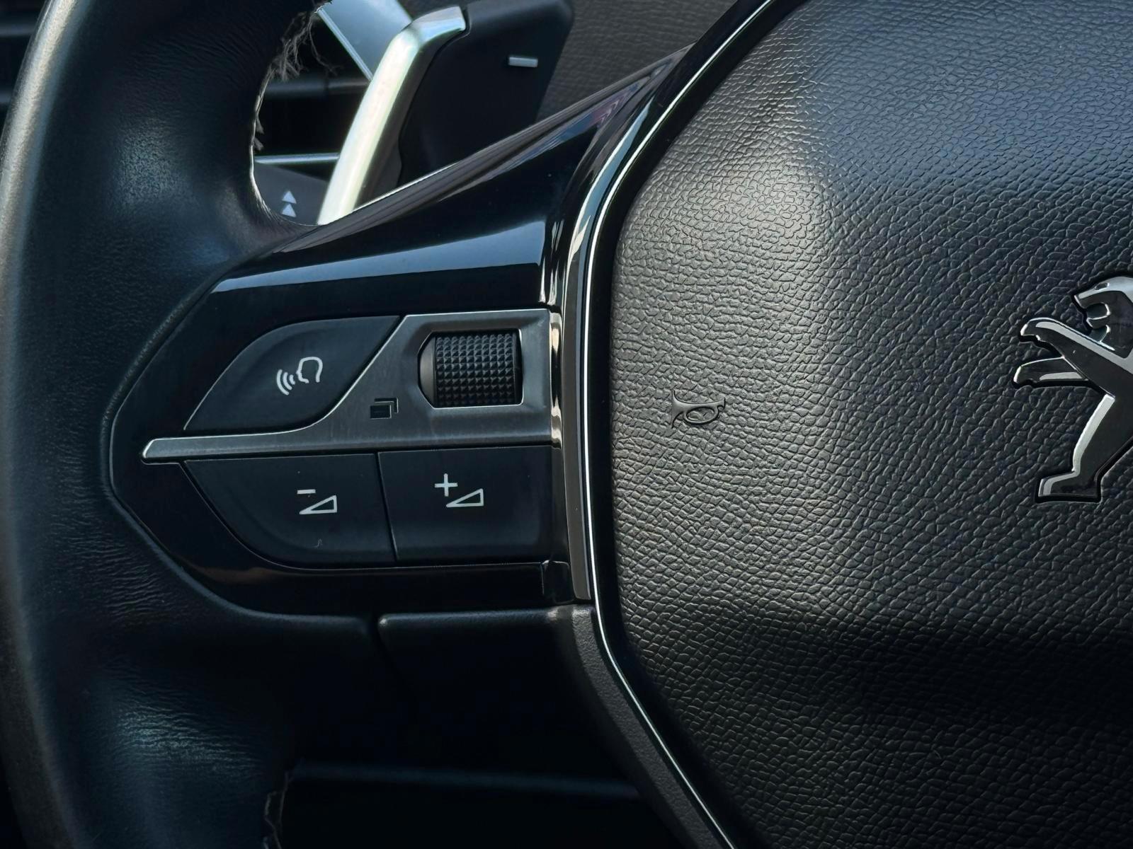 Peugeot 3008 Allure AHK°ACC°360 KAMERA°FULL-LED°NAVI