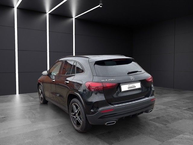 Fahrzeugabbildung Mercedes-Benz GLA 250 e *AMG*Hybrid*Ambiente*Kamera*CarPlay*