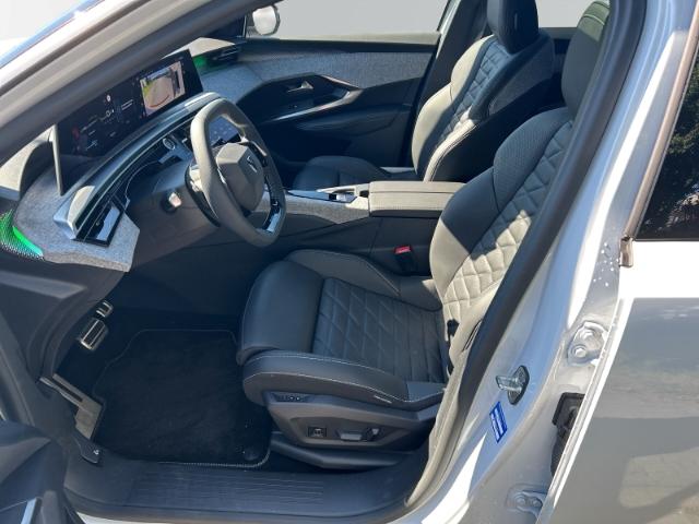 Peugeot 3008 -E GT Massagefunktion Panorama-Schiebedach 