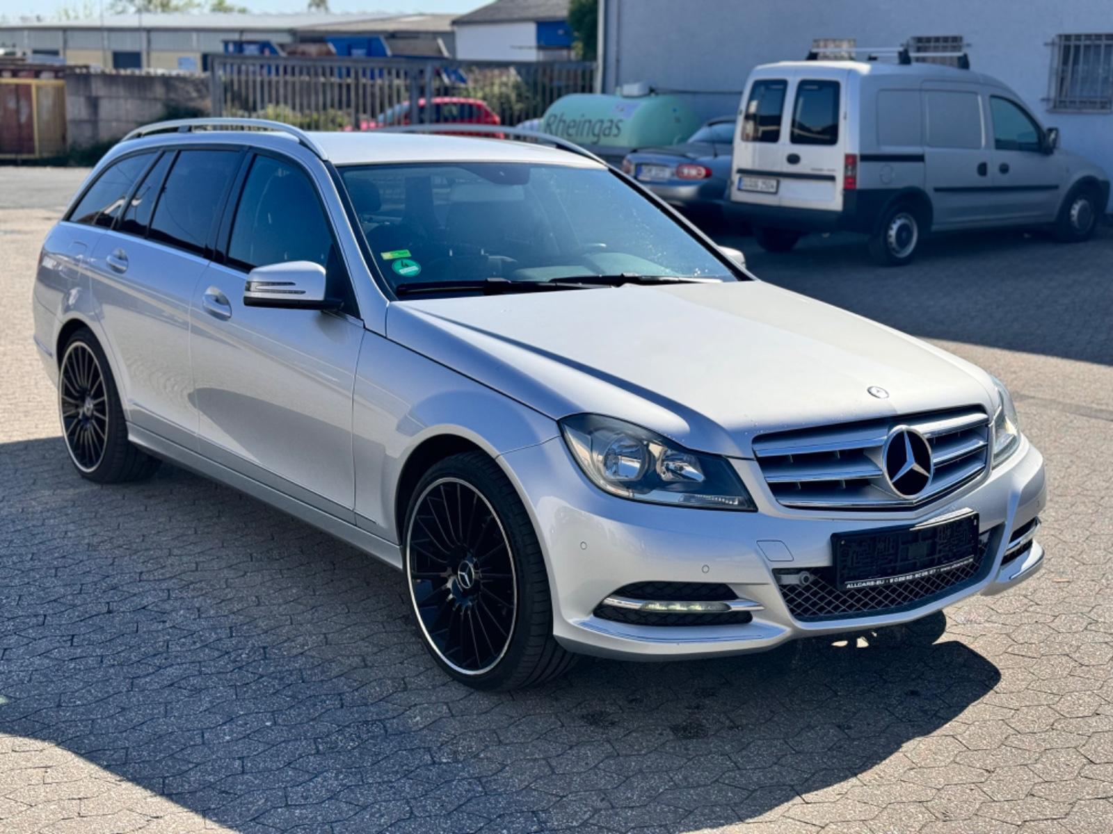 Mercedes-Benz C 220 CDI BE Automatik + sehr gepflegt - 8-fach