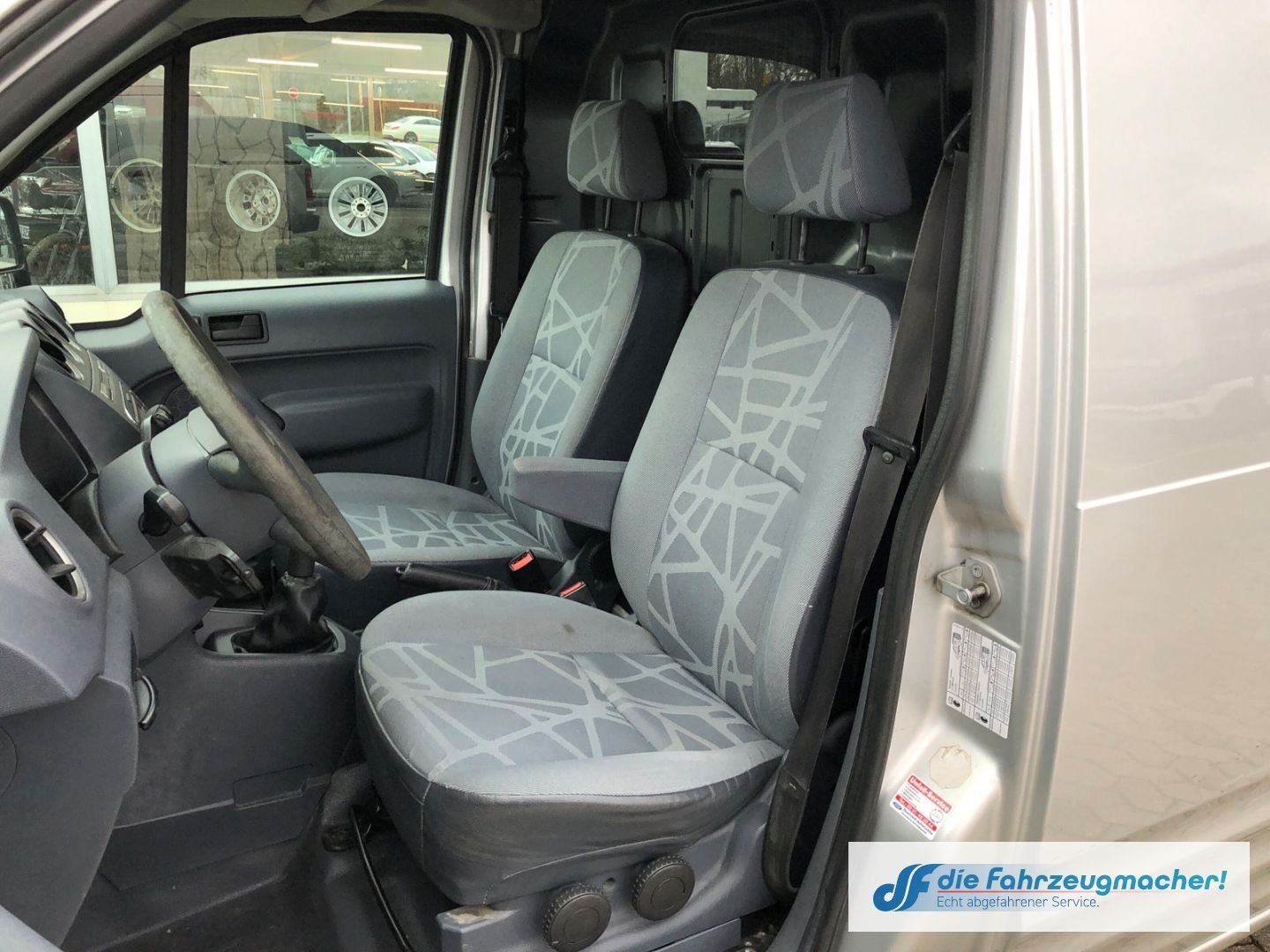 Fahrzeugabbildung Ford Transit Connect Kasten lang 1.8 TDCi DPF PDC Spr