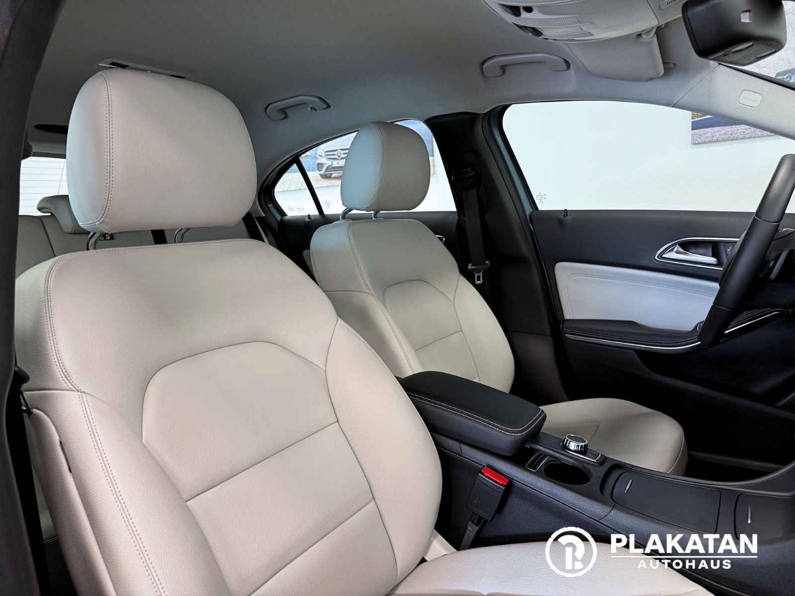 Fahrzeugabbildung Mercedes-Benz A 180 Style Bi-Xenon 1Hand MB-Service