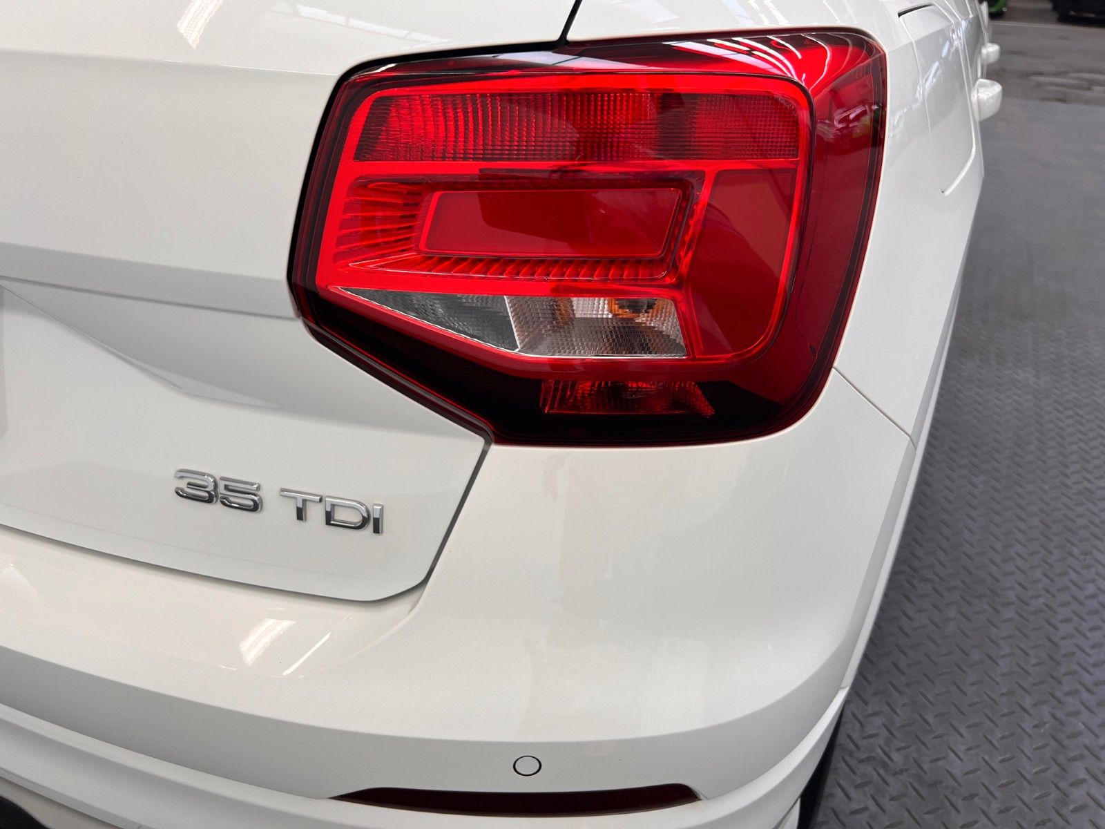 Fahrzeugabbildung Audi Q2 35 TDI Sport*2x S-line*LEDER*NAVI*PDC*SHZ*TOP