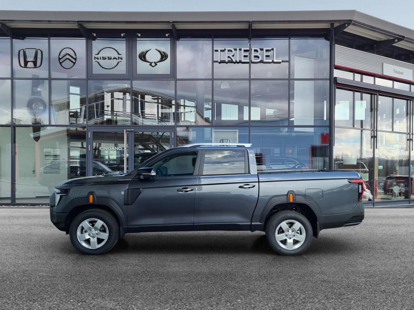 KGM Musso Grand LUX 4WD 2.2 AT Neues Modell/NAVI/360