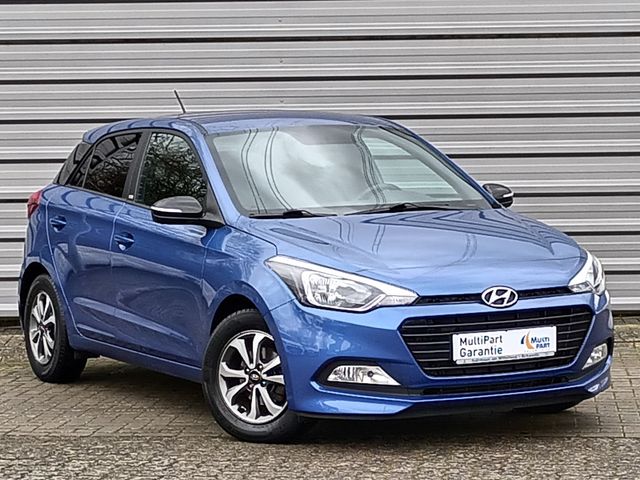 Hyundai i20 Passion el.Spiegel SHZ + LHZ 1.Hand TÜV neu