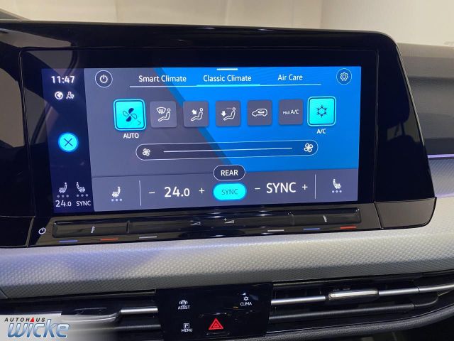 Golf VIII 1.0 eTSI DSG Move NAVI KLIMA PDC PANO