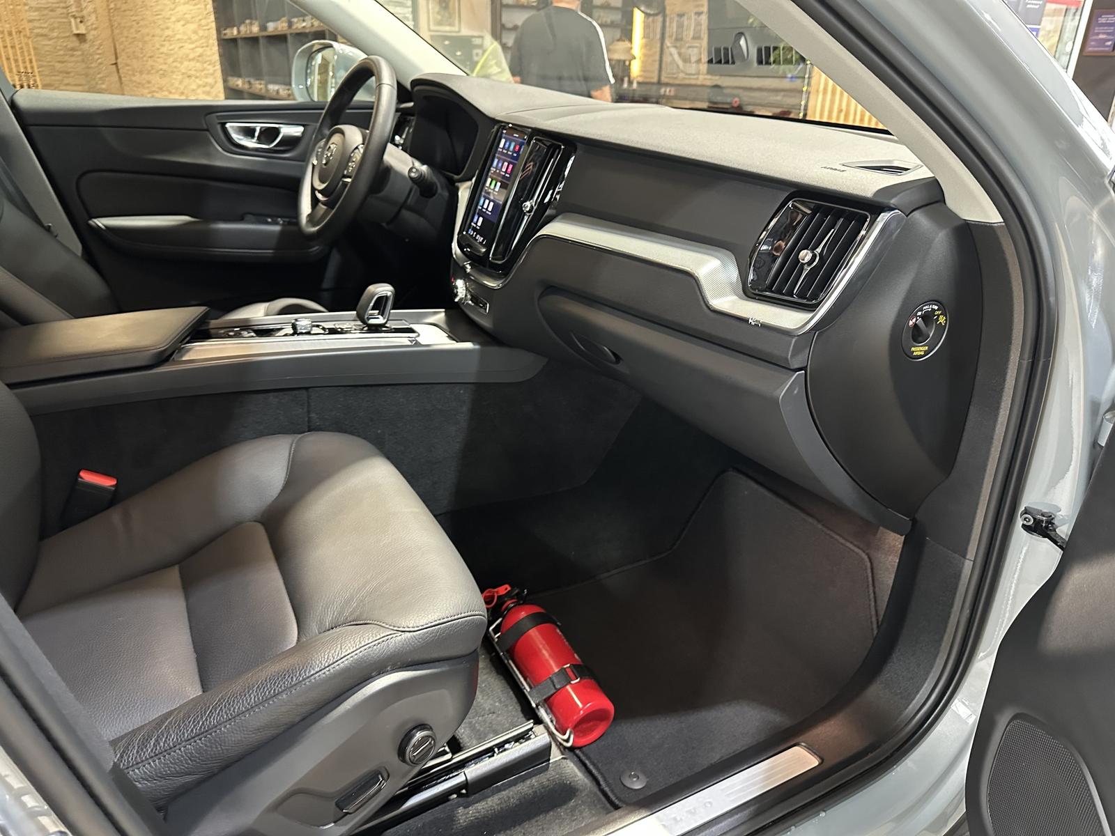 Volvo XC60 Core Leder R.Cam Navi AWD 4xSHZ LED DAB, миниатюра 17