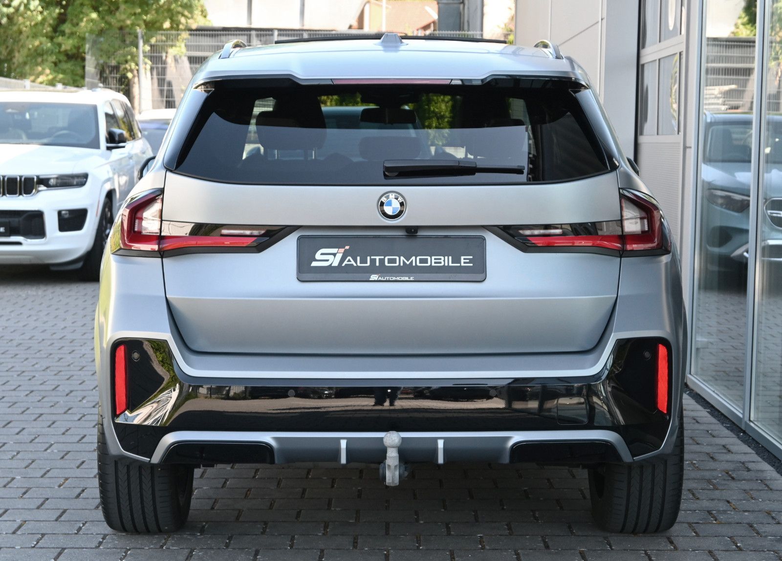 Fahrzeugabbildung BMW X1 xDr23d M SPORT °ACC°AHK°HUD°HK°MEMO°PANO°360°