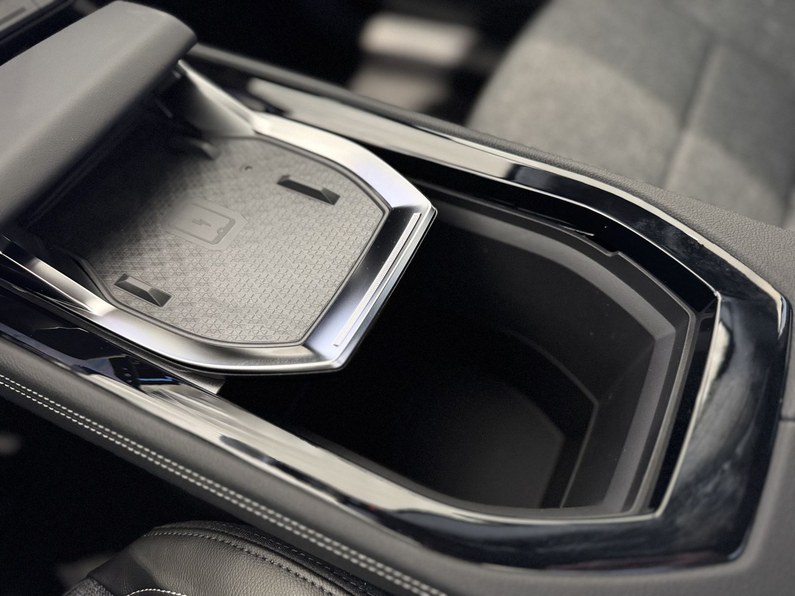 Renault Rafale - Bild 38