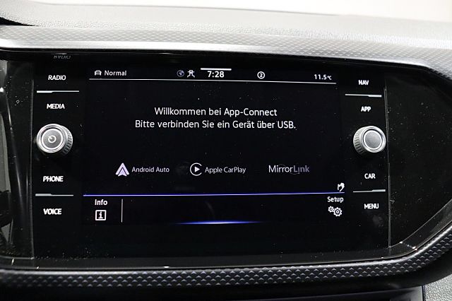 T-CROSS UNITED 1.5 TSI 110kW DSG KAMERA LED PDC 