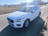 Volvo XC60 T5 Momentum Geartronic Momentum - Volvo XC60 Momentum mit Benzin-Antrieb