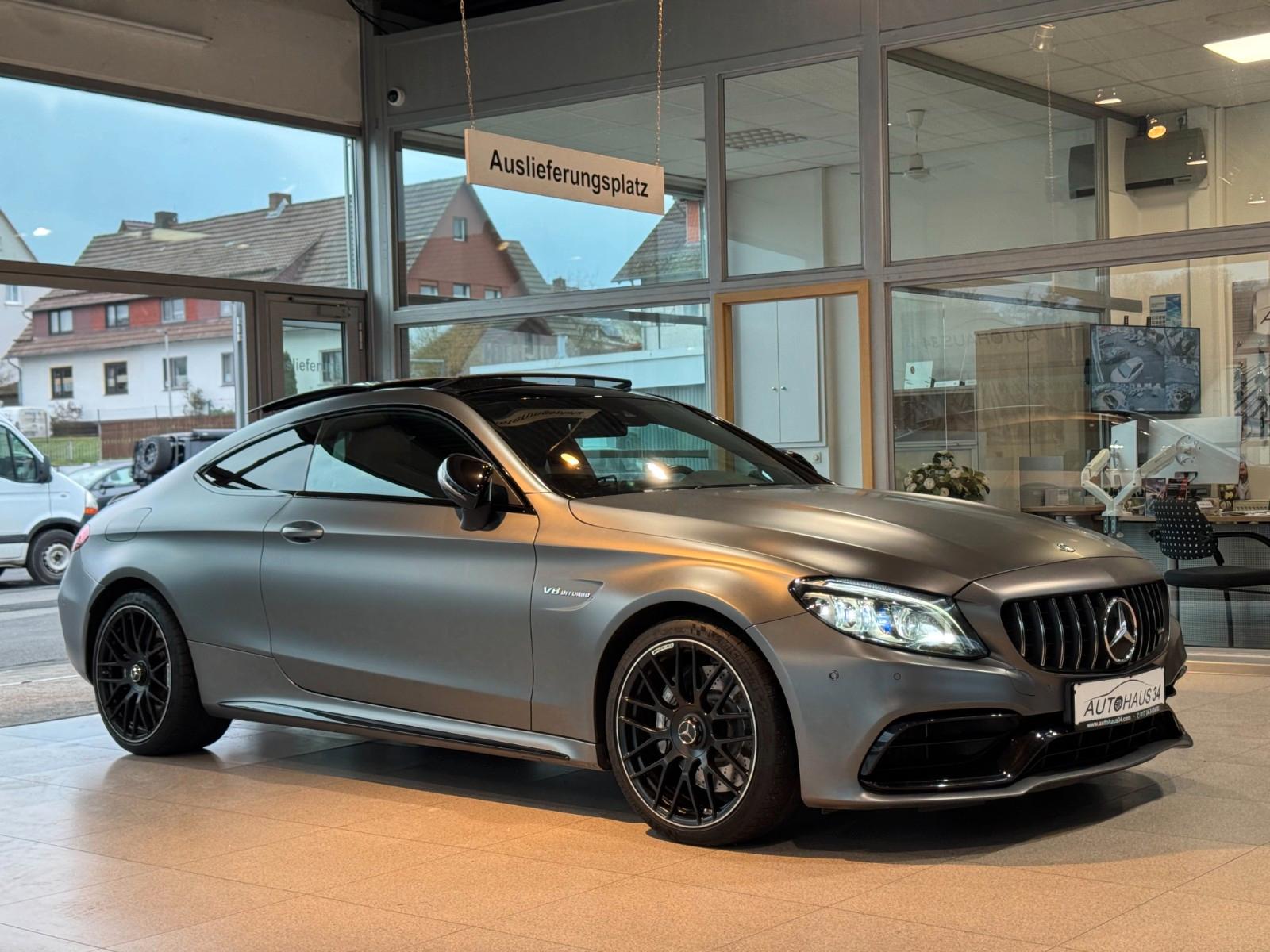 Mercedes-Benz C 63 AMG Coupe MAGNO MATT AMG.PERFORMANCE
