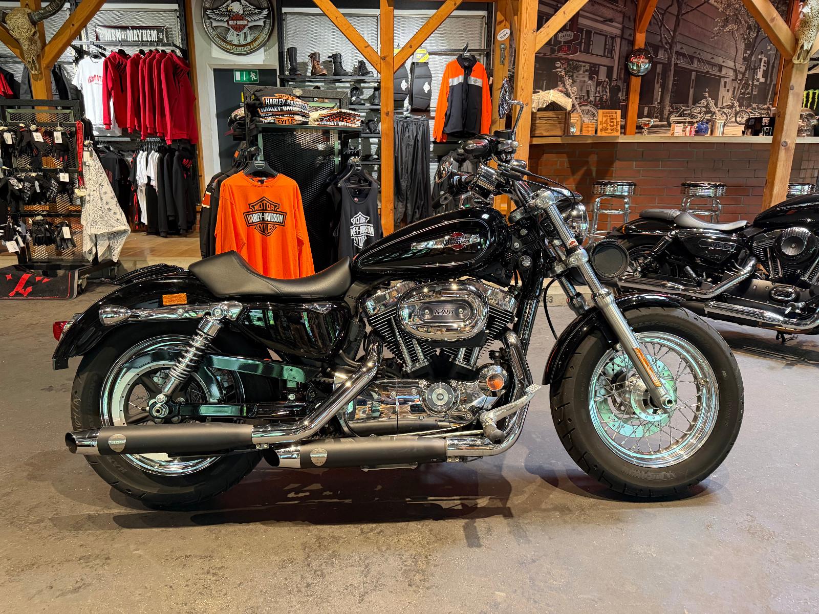 Harley-Davidson XL1200C