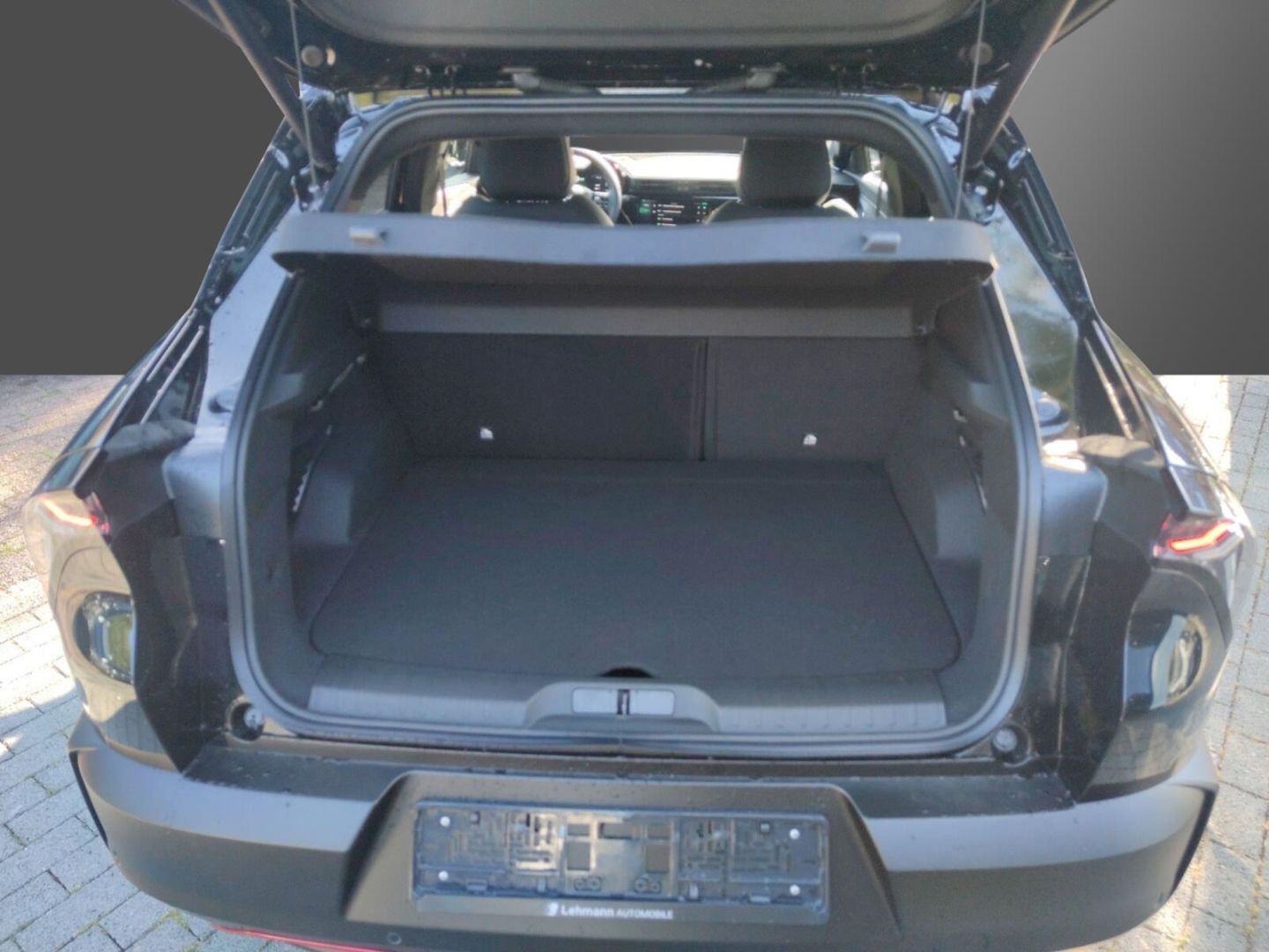 Fahrzeugabbildung Alfa Romeo Junior Elettrica SPECIALE 115kW - Technologie