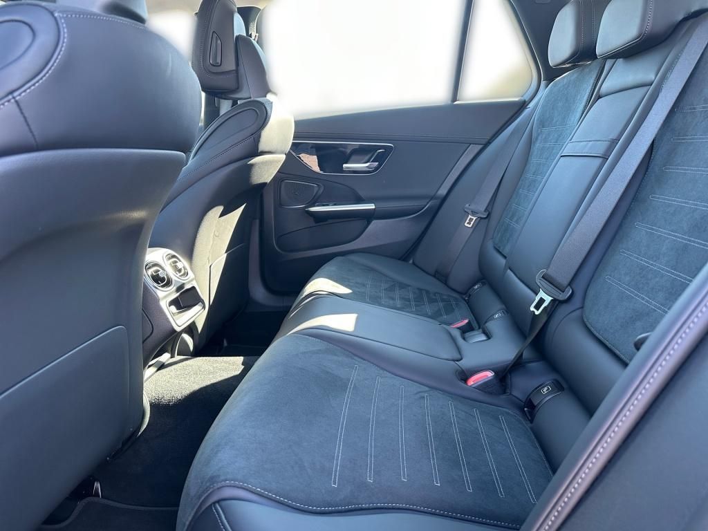 Fahrzeugabbildung Mercedes-Benz C 300 T AMG Navi LED Memory Kamera