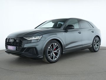Audi Q8 - 2
