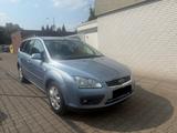 Ford Focus Turnier Ghia TÜV NEU* AUTOMATIK - Ford Focus aus 2005: Turnier