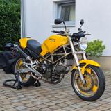 Ducati Monster M900