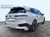 BMW iX xDrive40 Sportpaket - weiße BMW iX