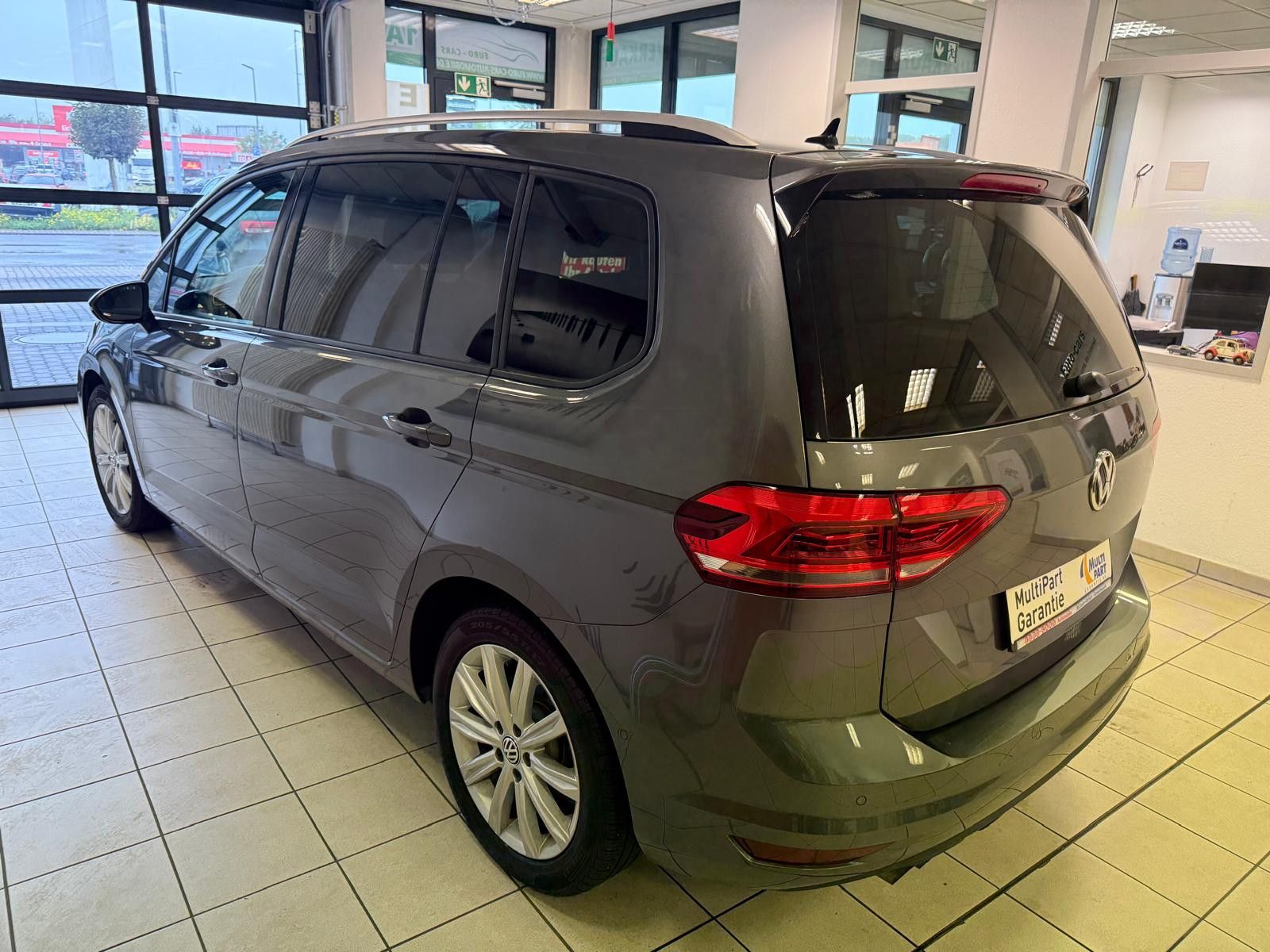 Fahrzeugabbildung Volkswagen Touran Comfortline BMT 7.SITZER/ SCHECKHEFT/ AHK