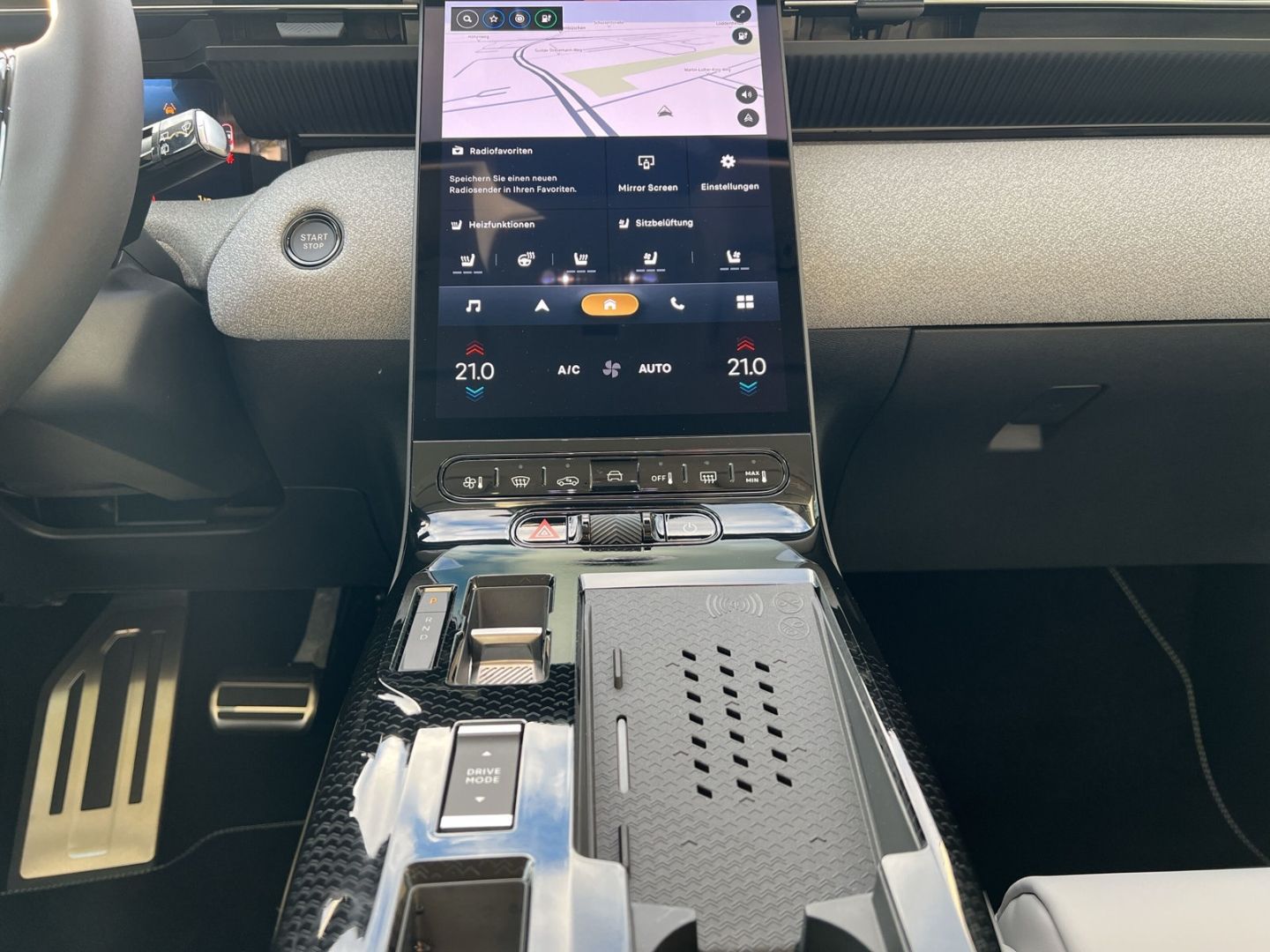 Fahrzeugabbildung Citroën C5 Aircross Elektro 210 Komfort-Range MAX Navi 3