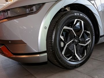 Hyundai Ioniq 5 Elektro Dynamiq Allrad Navi Sitzheiz PDC