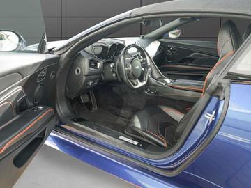 2019 Aston Martin DBS — миниатюра 17