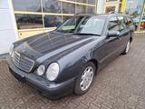 Mercedes-Benz E 320 T CLASSIC - Mercedes-Benz E 320 mit Benzin-Antrieb: Kombi