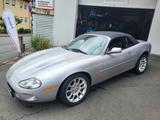 Jaguar XKR S/C Cabriolet - - silberne Jaguar XKR