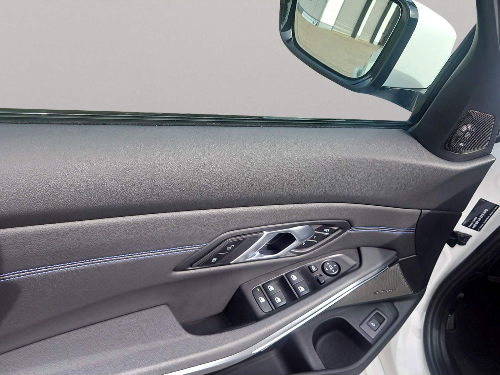 BMW 330 - Bild 19